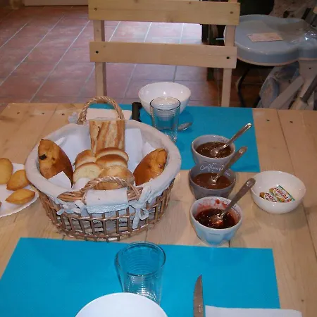 D'hotes 84 De La Maneliere 3*