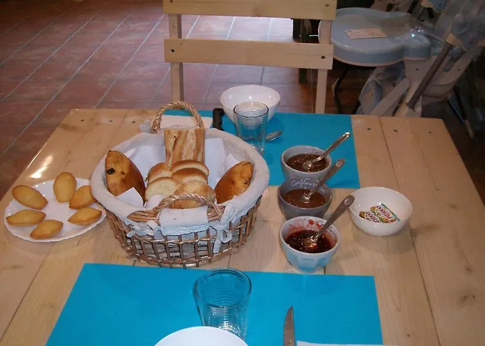 D'hotes 84 De La Maneliere 3*