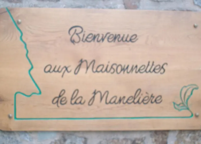 D'hotes 84 De La Maneliere Bed & Breakfast 3*