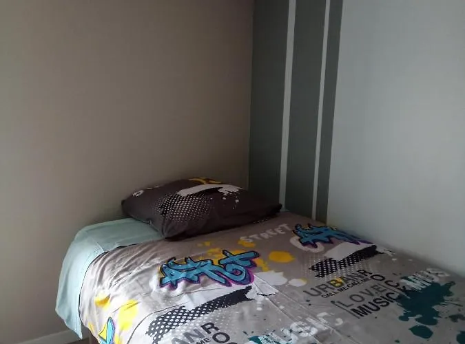 D'hotes 84 De La Maneliere 3*